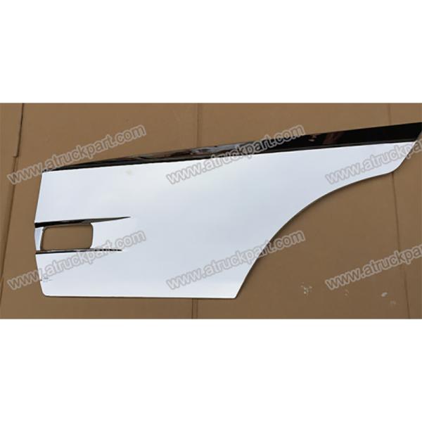 Chrome Door Garnish For Nissan UD Quon CD4 Nissan Truck Spare Body Parts High Quality
