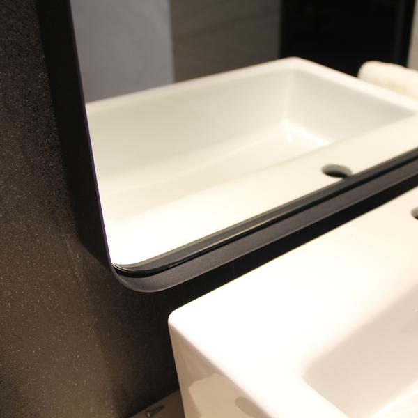 Super Markets All-Season Aluminum Framed Non-lighted Wall Mirror for All-Season Needs