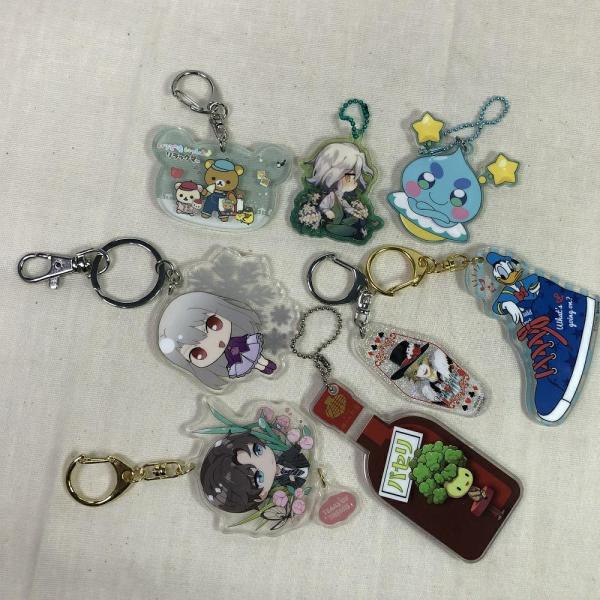 Eco Friendly Anime Acrylic Keychain Promotional Plastic Keyrings UV Offset Printing