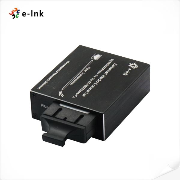 Micro type 10 / 100 / 1000Base-Tx to 100 / 1000Base-Fx Ethernet Media Converter