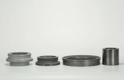 Silicon nitride ceramic ring has high strength structure and good oxidation resistance and insulation