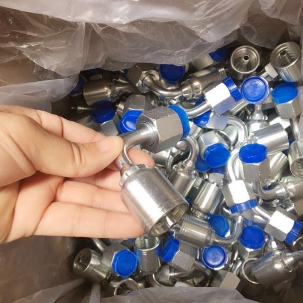 Место конической расточки штуцеры шланга Сокетлесс 74 градусов