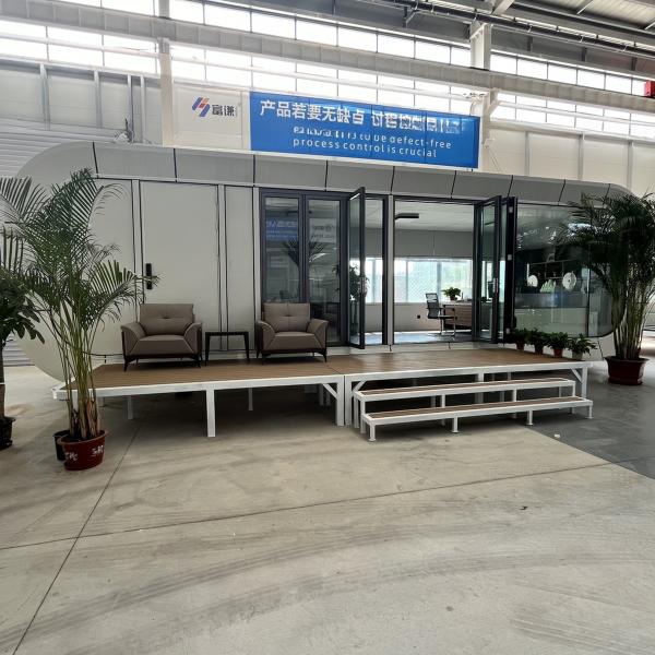 Outdoor mobile apple cabin Hot-sales homestay office meeting room Scenic Apple cabin star room Creative space capsule