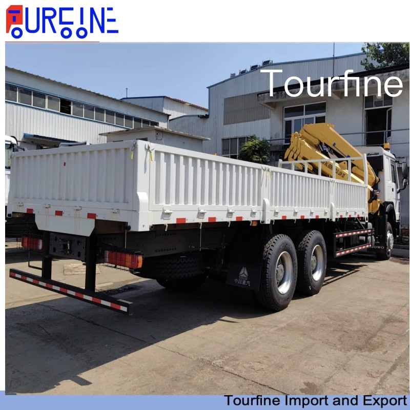 Sinotruk HOWO 10 Wheel Truck Mounted Crane with 10 Ton Telescopic Boom