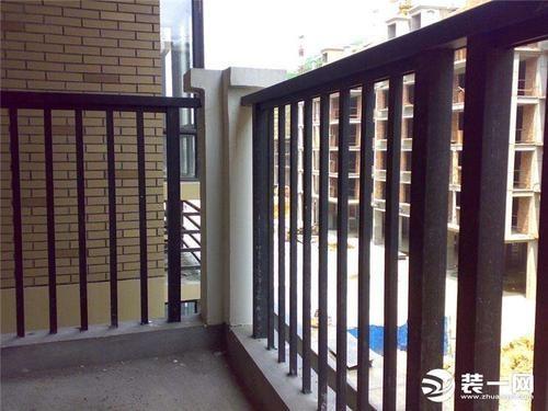 Wooden Grain Transfer Guardrail Powder Coated Aluminum Profile