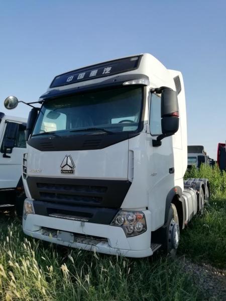 SINOTRUCK HOWO Tractor Trailer Second Hand 420HP 6x4 LHD Drive Mode