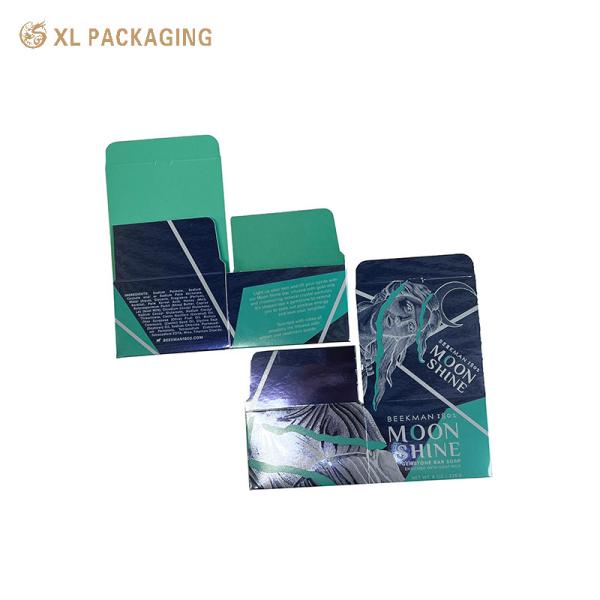 Luxury Silver Folding Gift Box with Auto-Lock Bottom for Cosmetic Packaging