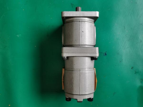 704-56-11101 Komatsu Pump Assy  GD31RC GD600R GD605A GS360 Tandem