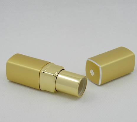 Wholesale cosmetic lip gloss bottle white lip gloss tube Hot sale products