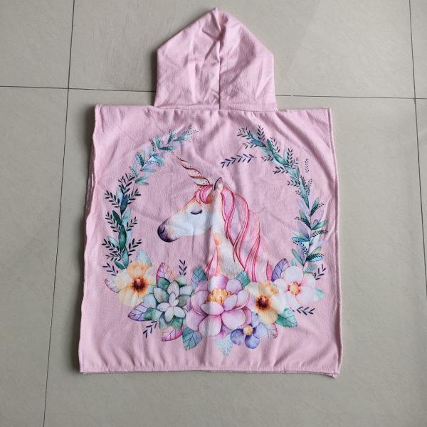 Custom Cartoon Printed  Microfiber Kids Hooded Beach Towel Poncho