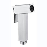 Un rinçage durable permet un spray de toilette au nickel modernement brossé pour un nettoyage optimal