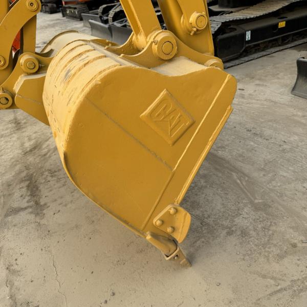 Excavadora CAT306-E2 com cilindro hidráulico original e design geral de aço macio