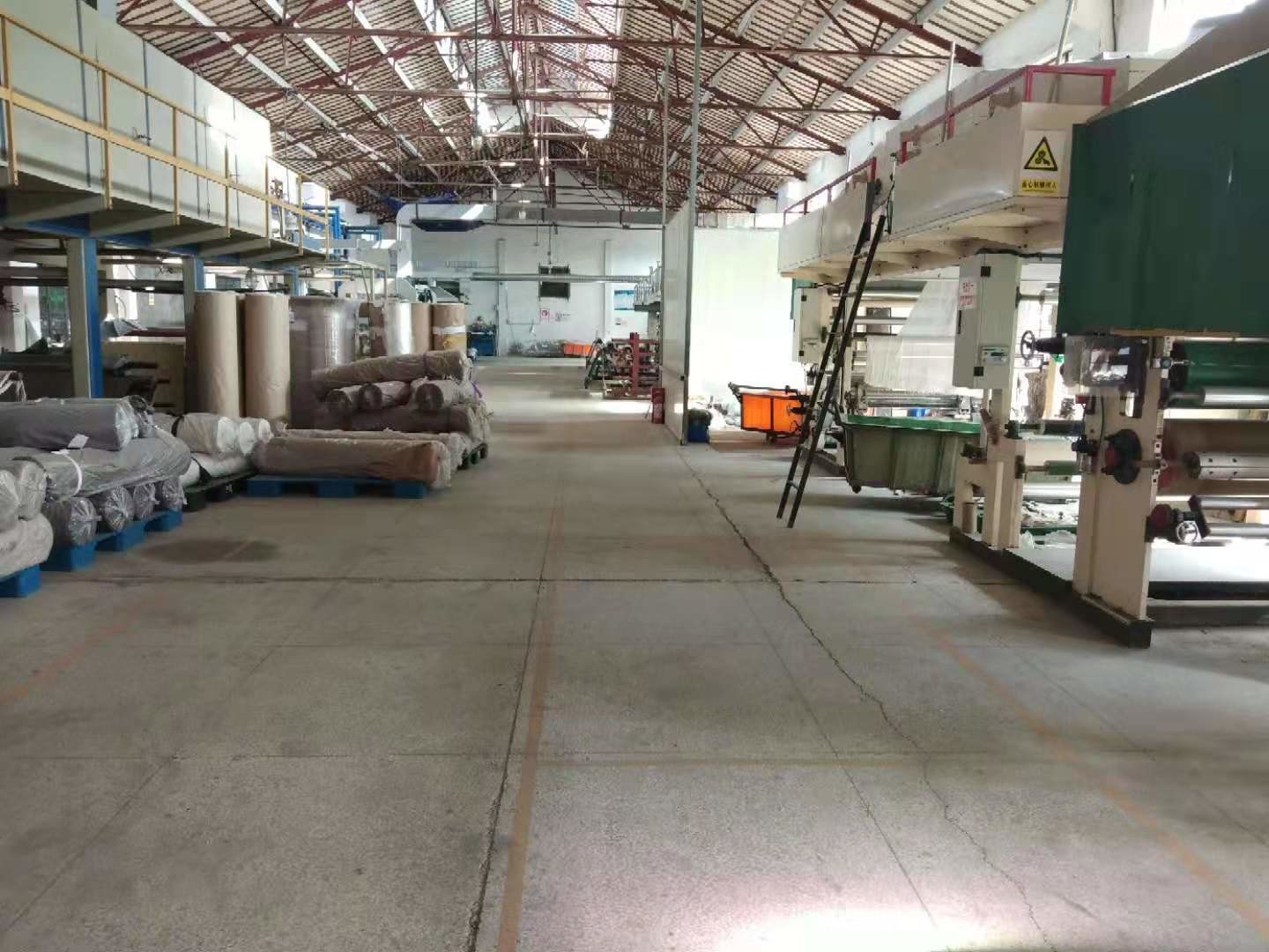 Серым собираннсяая бархатом ткань крышки софы мягкого прикосновения ткани противостатическая