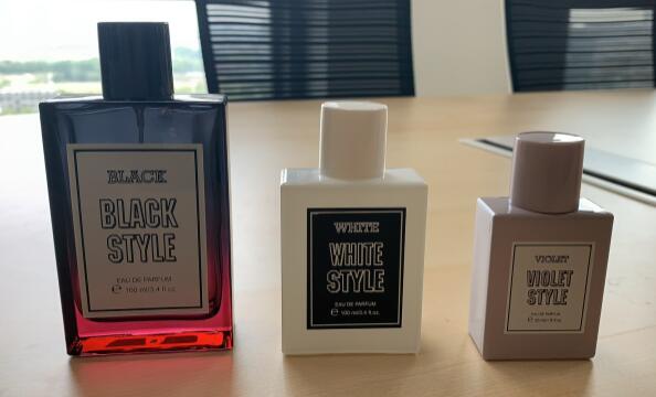 Square Transparent  Glass Perfume Bottles Perfume Spray Bottle Skincare And Makeup Packaging