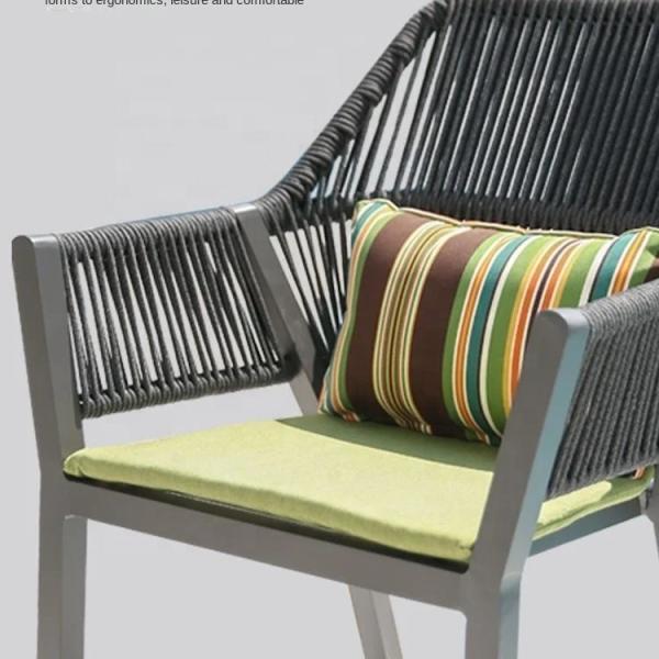 Outdoor Furniture Rattan Chair and Aluminum Dining Table for Restaurant Outdoor Dining