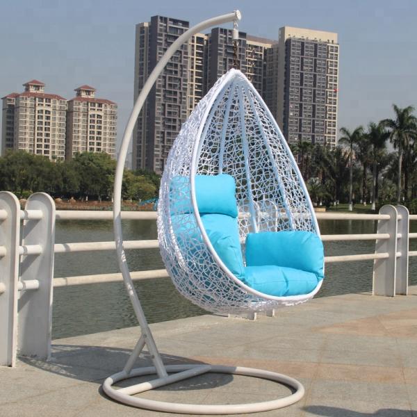 Metal Frame Single Swing Chair with Hand-Made PE Rattan Hanging and Mail Packing