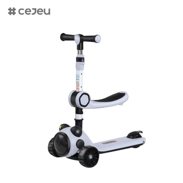 с огнями, музыкой, сиденьями, большим флэш-колесом3 цвета доступныПакет размером 67*50*62 см, подходящий для мальчиков и девочек скутер