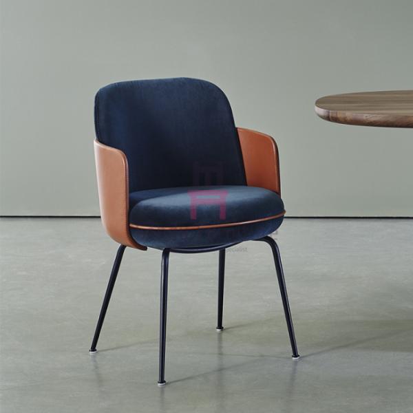 Armrests Comfortable Restaurant Chairs Upholstered Fabric With Black Iron Feet