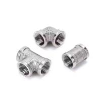 304 Forgeage en acier inoxydable haute pression angle droit fil extérieur coude Tee et joint avec tête numéro de modèle