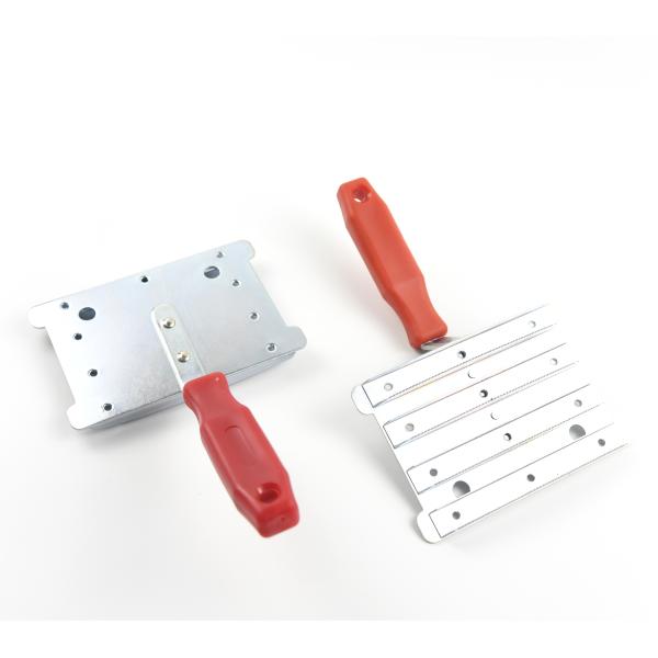 23*14 cm Metal Curry Comb Plastic Handle For Horse Body Sweat Cleaning