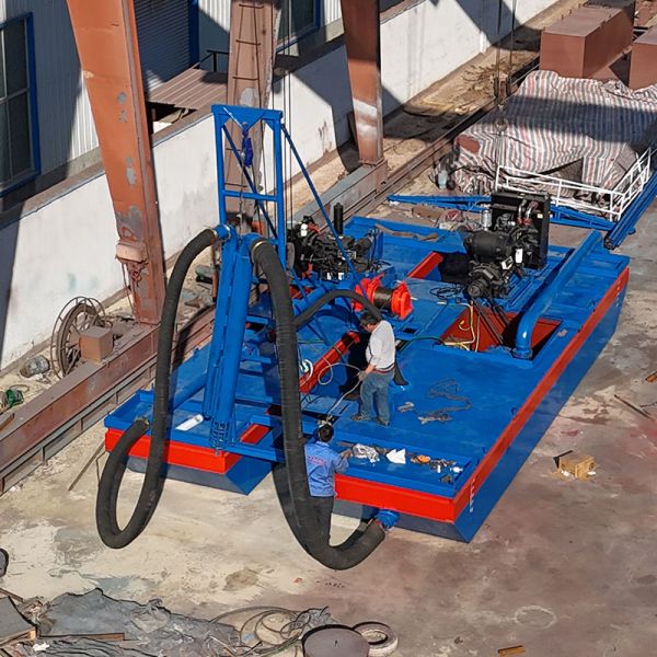 River / Sea Dredging Diesel Jet Suction Dredger With Multiple Pontoons