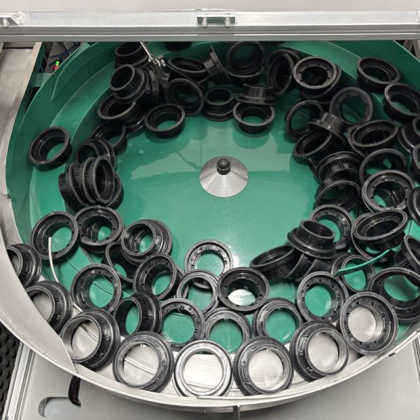 High Precision Vibratory Bowl Feeder Machine Automatic Big Plastic Parts Feeder