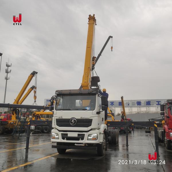 Тележка крана 380HP SHACMAN 6X4 установленная тележкой с краном