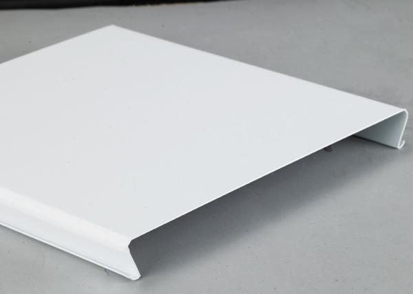 Do teto de alumínio decorativo da tira da borda teto Windproof chanfrado planície para a estação