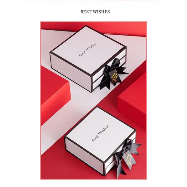 Одежды всех продаж роскошные душат смычка ленты пакета подарка подарочную коробку складчатости картона закрытия установленного магнитную