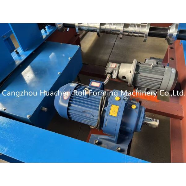 R Panel Roofing Sheet Roll Forming Machine with 45# Steel Rollers, 11 Stations, and 0.3-0.6mm Material Thickness