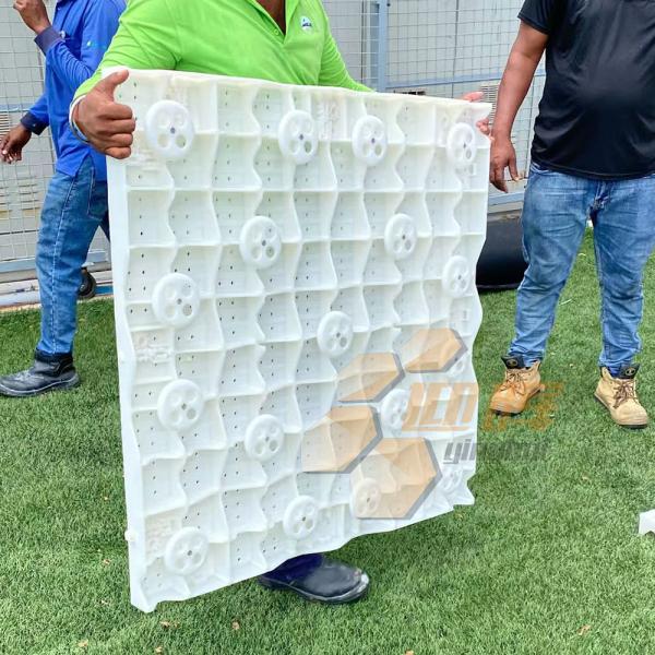 Outdoor PP Plastic Portable Event Flooring Turf Protection Banquet Stadium Tent Flooring