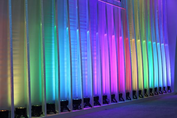 A lavagem lisa da cor completa do RGB 12*3W da luz da paridade do diodo emissor de luz de Rohs conduziu a iluminação da fase da paridade para o casamento do partido