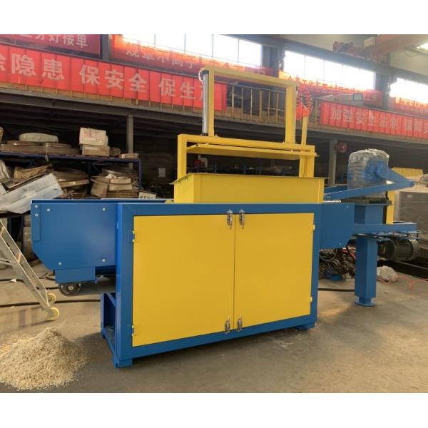 Electric Motor Wood Shaving Machine with Protective Covers and 200 to 4000kg/hour Capacity for Industrial Use