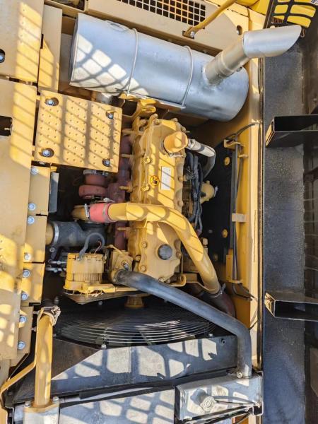 CAT 29Ton Caterpillar CAT329D2L  Excavator 110KW Power CAT Engine 1.6m Bucket Capacity in Yellow Color