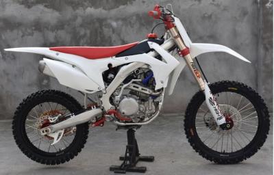 MSAWAKI 250cc Dirt Bike , Auto Dirt Bike Cheng Shin Tire White Color