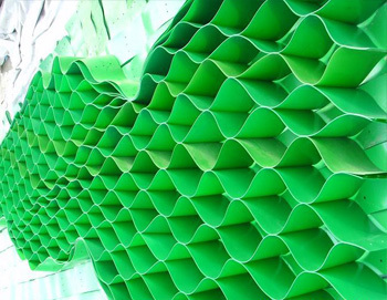 Чёрный пластмассовый геоэлемент HDPE для контроля эрозии и стабилизации почвы в строительстве