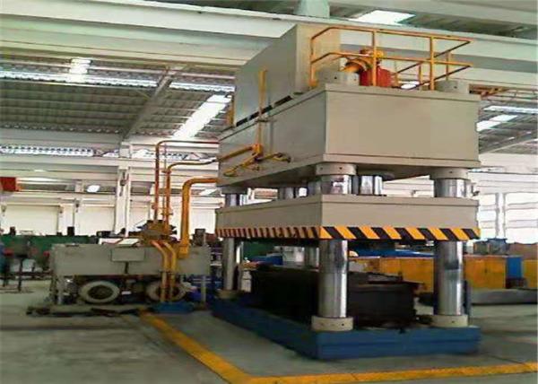 Máquina de formação automática hidráulica, T que forma a eficiência elevada do equipamento