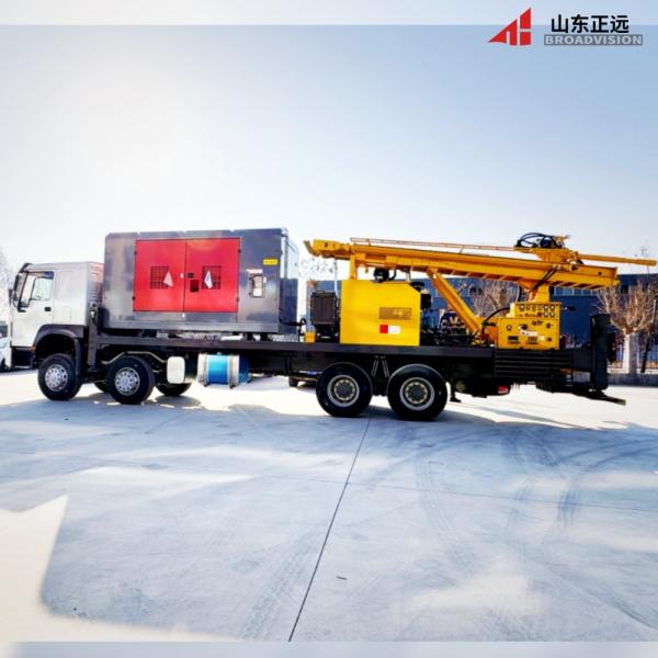 Foreuse de forage montée sur camion multifonction pour la construction