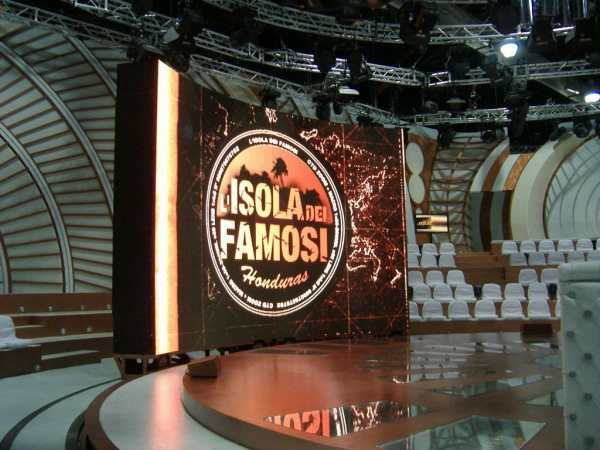 Indoor Advertising RGB Suspended LED Rental Screen P4 Waterproof, Entertainment, High Resolution