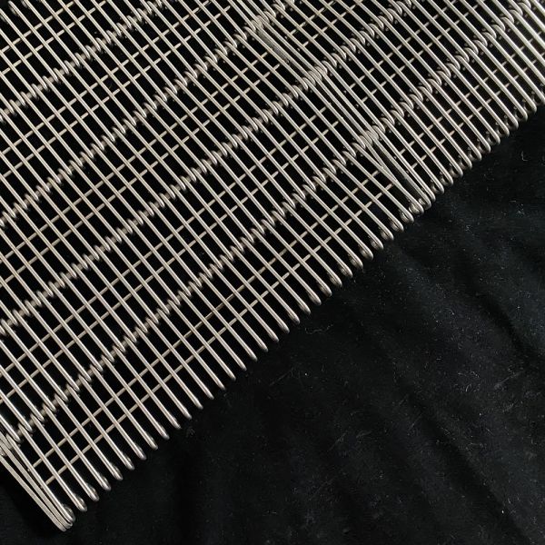 Inconel 625 Nickel Alloy Eye Link Wire Mesh Conveyor Belt 980°C for Meat Processing Heavy Duty Custom