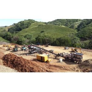 Máquina móvel 249.2Kw do triturador PEW860, triturador portátil Symons do cone da mola