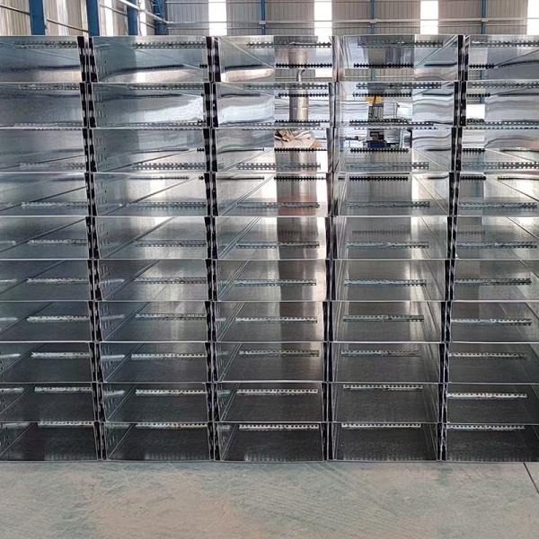 Corrosion Resistant Hot Dip Galvanized Perforated Cable Tray 30-500mm ISO9001