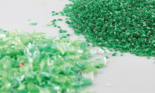 A máquina de reciclagem plástica do desperdício gêmeo do parafuso para a garrafa do ANIMAL DE ESTIMAÇÃO lasca-se peletizando