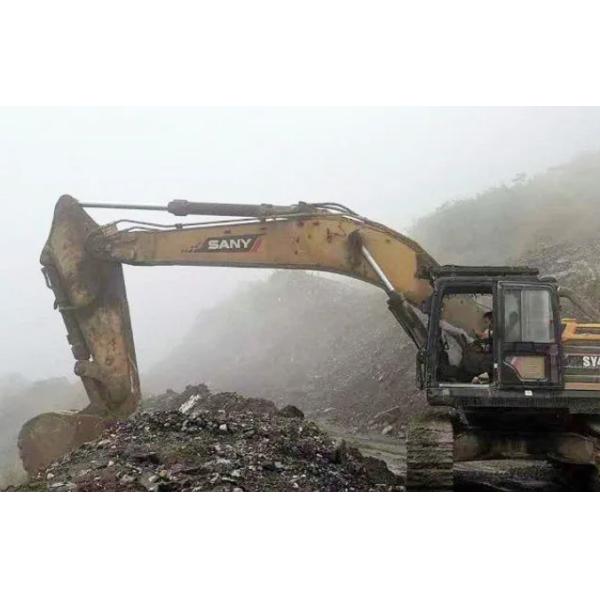 SANY SY135 Used Small Excavator 73kw Rated Power 0.6m3 Bucket Capacity 240L Large Fuel Tank