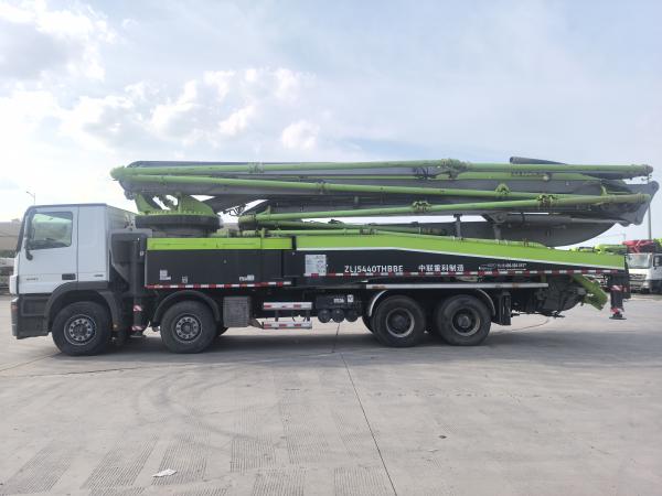 ZOOMLION 56m Pump Truck in Mercedes-Benz Chassis Concrete Pump in good condition Immediate Delivery