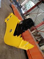 Taille adaptée aux besoins du client par broyeur de Hydraulic Rotating Concrete d'excavatrice