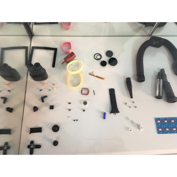 300 tons vertical injection machine, injection volume 3000CC, table 700*700mm, screw diameter 45