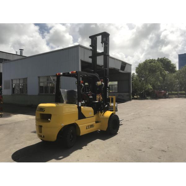 4000 Kg Diesel Forklift Truck , FD40 Diesel Powered Forklift With CE / ISO Certification