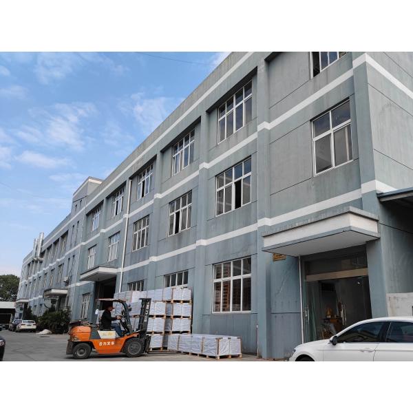 Tongxiang Dayi Wood & Plastics Co., Ltd.