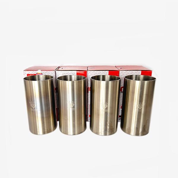6736-29-2110 3904166 Cylinder Sleeve KOMATSU Engine Parts For 4D102 4BT 6D102 6BT